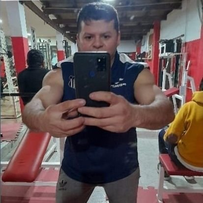 si alguien te tiene q amar ya lo sabrás ,solo tendrás q saber reconocerlo 😏