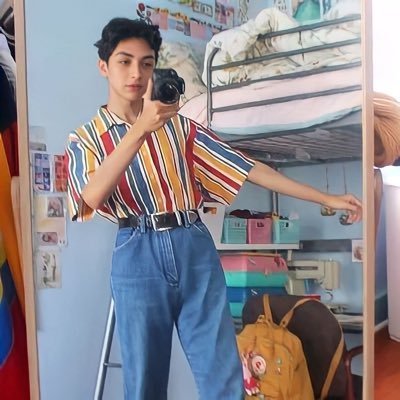 holuwamosey's profile picture. 