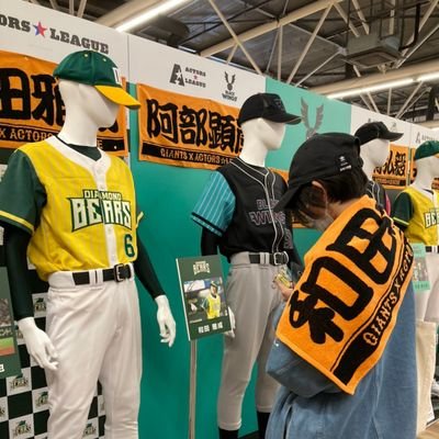 buchi_722_'s profile picture. 茨木西高校40期→社会8年目 NCPのベース。趣味で写真よく撮る。カメラはNikon＆Canon。会社で軽音部に所属してます。