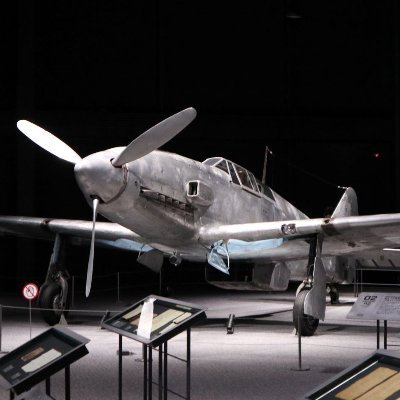 大戦中の軍用機の性能を調査するブログ「WW2航空機の性能:WarbirdPerformanceBlog」のアカウントです。