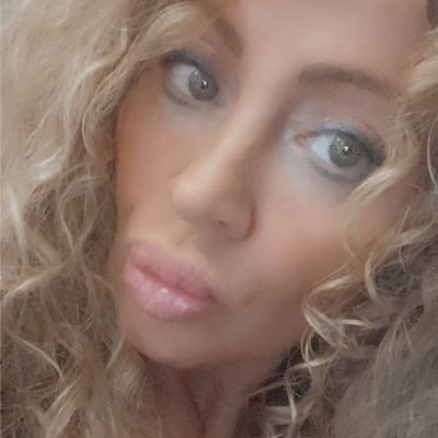 i’m a Christian I believe in God 🙏❤️, i’m a Republican and a true Trump supporter and Ron DeSantis supporter - I believe everybody was created ❤️ Equal