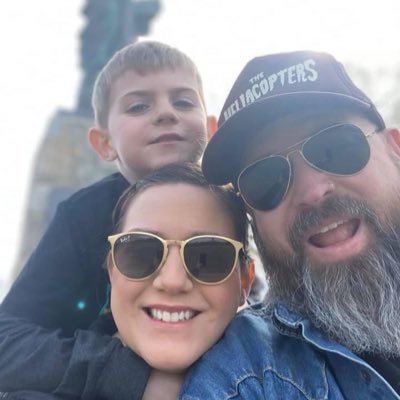 jonnybr00ks's profile picture. Just here for the funny book stuff….