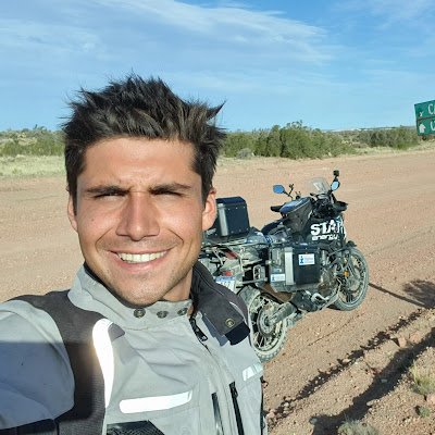 Viajo en moto por América