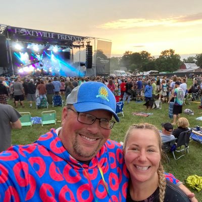 Dad, husband, Live music lover, music festival volunteer Detroit Lions,Michigan Basketball, outdoor fanatic, Phish, Goose, Dead, Panic, Bonnaroo