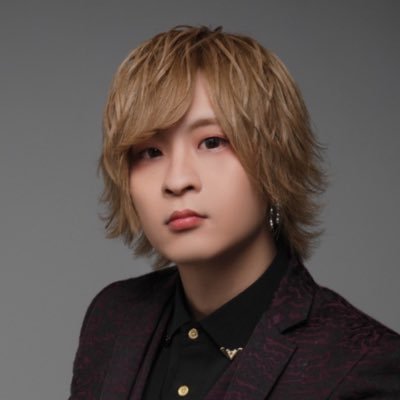 大阪ミナミp'ce group 🧩SENSEhttp://p-ce.group/valentine/1 新人です! ポカリ王子💙初回指名されたい人生です! TikTokしてます!見て下さい笑👇👇