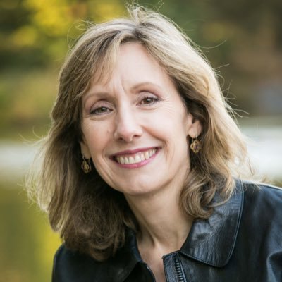 Author of The Bread and the Knife: A Life in 26 Bites @arcadepub 2018. Writer. Ghostwriter. Book doctor. Developmental editor.