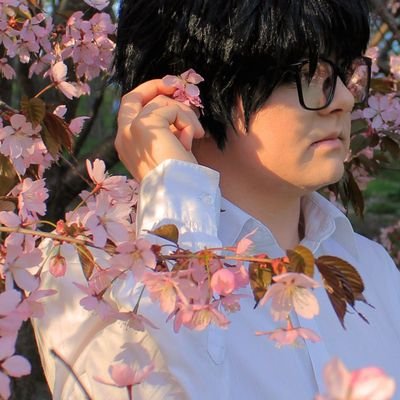 he/they/feminist/cosplayer/historical dancing/

Header photo by @anae_cos