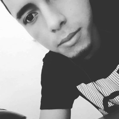 Axelorellana325's profile picture. Escuchar música