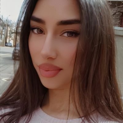 NanaZviadauri's profile picture. NFTgirl