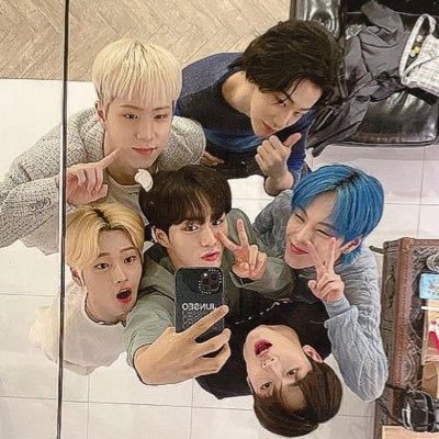 daily WEi content ♡ main acc: @anvicshellz *ੈ✩‧₊˚ be kind and love WEi 💙💜