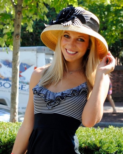 CaraMaureen14's profile picture. 