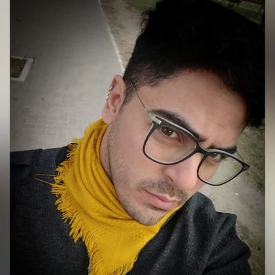 Roniiok's profile picture. Se feliz