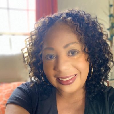 shoediva130's profile picture. Live by design not by default!