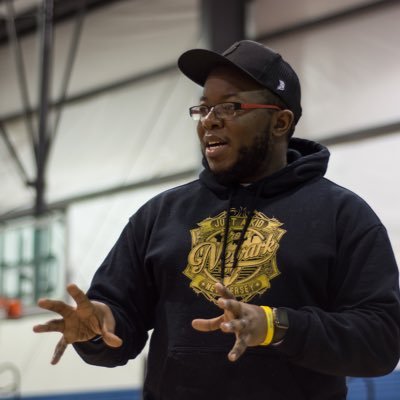 Believer in Elohim/Poet/Writer/Photographer/West Indian/Lover of things musical, literary, inspirational and all around dopesauce. //founder of @thelisteninginc