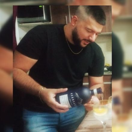 Picaguirre's profile picture. Un soñador, un poco vago y atorrante.
💙💛💙