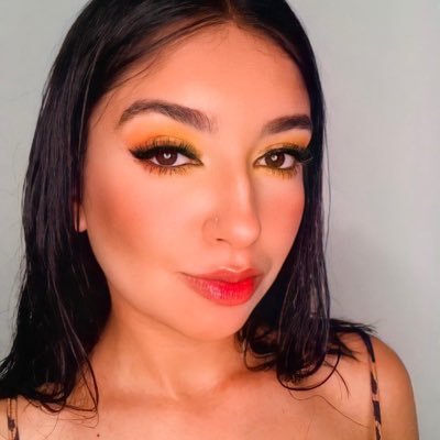 eai_jhenni's profile picture. Estou no twitter pra reclamar mesmo, se fosse pra comemorar estaria em algum bar por aí.