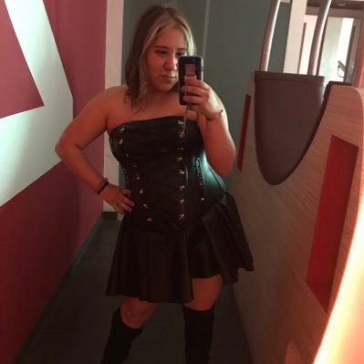 ✨Energía cósmica ⛓ 🔗LITTLE MISTRESS🎀Pansexual 🏳️🌈No Monógama. FINDOM-PRODOM BDSM