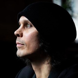 #VilleValo #Fake - Romántico, Melancólico y Sarcástico - Soy una pequeña parodia en honor al gran músico Ville Valo. ɅX΍ɅX