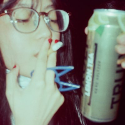 alilclaire's profile picture. be your own dad