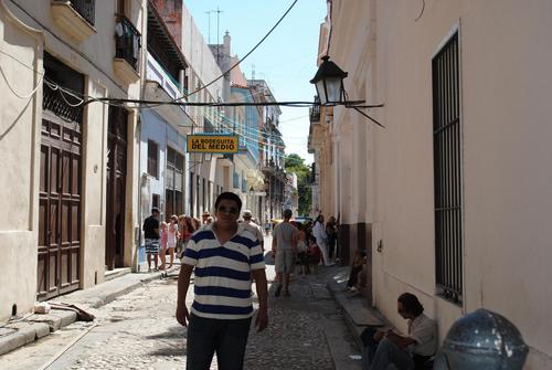 Hermano, hijo, amigo. Soñador por nacimiento, aventurero por conviccion. Santista de Corazon...