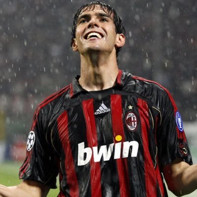 gennymilan12's profile picture. Tifo @Acmilan, sono omosessuale per @KAKA