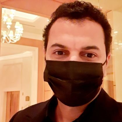 آرائي حره تعبر عن لحظات اميل فيها الي الفضفضه لا اكثر .الحياة مغامرة حلو .صعبه .