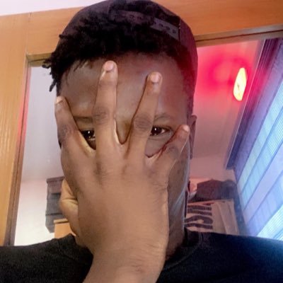 TPaseda's profile picture. savage⚔️...i just want to see the sun shine tomorrow and the day after🌄