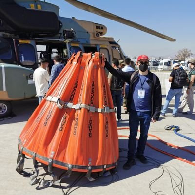 Ingrese a Twitter de curioso y conocí gente espectacular, hincha albo y tratando de ayudar al que pueda con información. Quiero un Canadair CL-415 o BE200 🛫