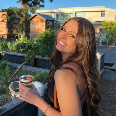 camilleesophia's profile picture. Every Villain Is Lemons