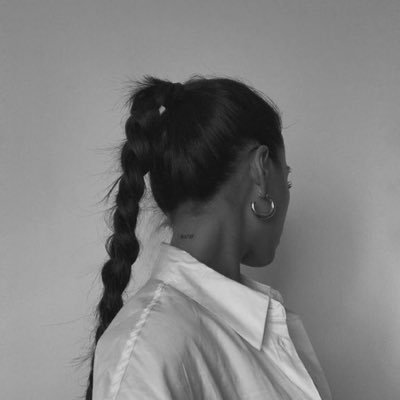 llS___11's profile picture. 