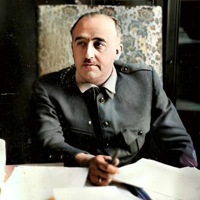 Franquista, catolicismo, tradicionalismo . Viva Franco y arriba España. VIVA CRISTO REY . Viva Putin. El judío del PP da asco. Gibraltar español