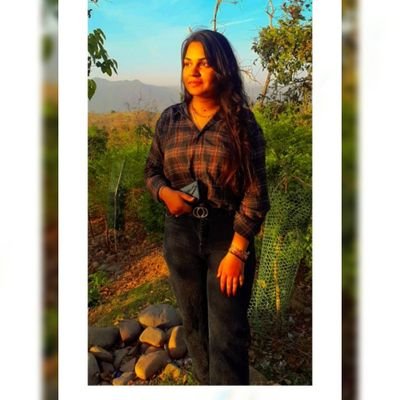 Better to vibe alone than with fakey 🖤
.
Black is love 🖤
.
#followforfollowback
.
👉 leave a beautiful msg for me ❤️https://t.co/kfLhVFBAZ2