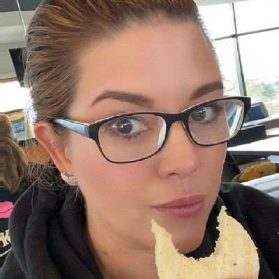 VickySarah15's profile picture. I LIKE MY MOTHER