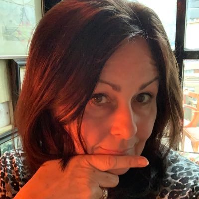 JuliaMorris5's profile picture. Flighty flibertygibbet