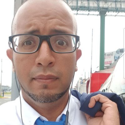 Periodista. Actualmente trabajando como Jefe de Prensa de la Municipalidad de Ventanilla, Callao - Perú.