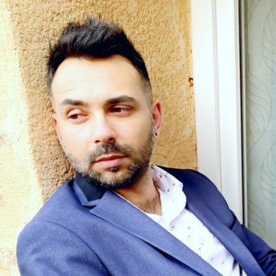 Singer - Model - Electron libre 😅 #friendspets #singer #coveroninsta #model