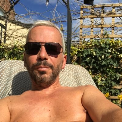 Jyvbas's profile picture. Mad shy freak. That's by night, the days are spent in medical research being very serious! Naturist, member of BN. Naturism is a valid lifestyle.