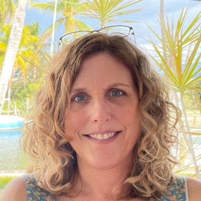 Technology Integration Coach. Love to follow technology trends! Reading is a favorite pastime and enjoy sharing that joy with students!