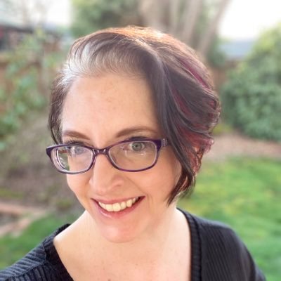 Gamer/Writer/Podcaster. Research: gender, gaming, identity, technology, pop culture, & writing. INFP. Mom. She/her. Host of #gameongirl on @thegeekembassy