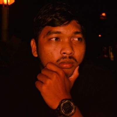Sayangnya saya terlahir sebagai pria dan itu membuat saya harus selalu bersikap pura-pura tegar.