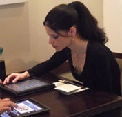 The ipad menu presents the entire restaurant menu. The ipad menu also presents an image of every dishes, detailed description and translation to many languages