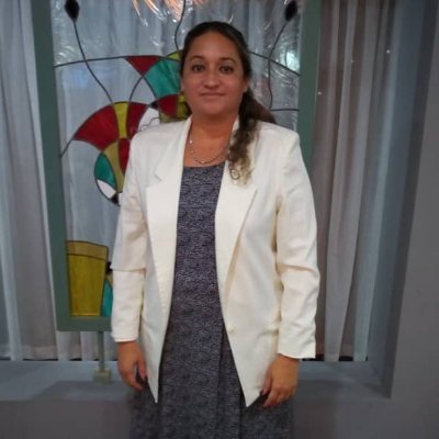 Directora Provincial de Justicia en Mayabeque con compromiso y entrega. Cubana 100%, fidelista, amo mi país y mi familia.