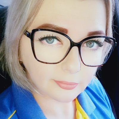 Daniloira19's profile picture. #NaoSDVaDB #DaDireitaRepublicana
 #AntiComunismo #AntiSocialismo #QuemFazCriticasConstrutivasAoPresidentePorFavorNaoMeSiga #AquiÉ100%Bolsonaro