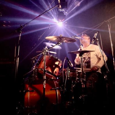 ⚓️神戸のドラムボーカルバンド 🍄カリニャンクール 🍄@Carignancool Vo.Drums担当。カリニャンファンLINE登録→https://t.co/QhUInmpfeV Youtubeチャンネルhttps://t.co/pjskOdAnEK