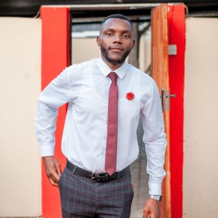 Investments connoisseur | 🎭 15yrs+ commanding crowds @djscratchbw | Founder @boitumelo_ent @boitumelogarden | 💼 Future iBanker | 🎗️ CEDAW/CRC rookie