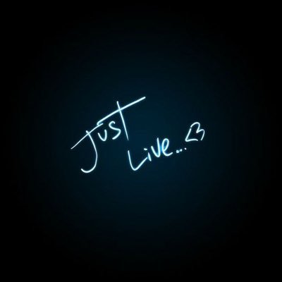 johnsonthedev's profile picture. 🔆 🦦 🧉