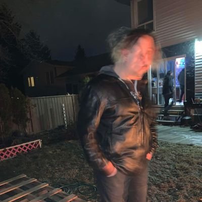 He/Him
musician/deliveru driver
F1 fan.
Hockey/Oilers fan struggling with NHL conspiracy theories on a daily basis