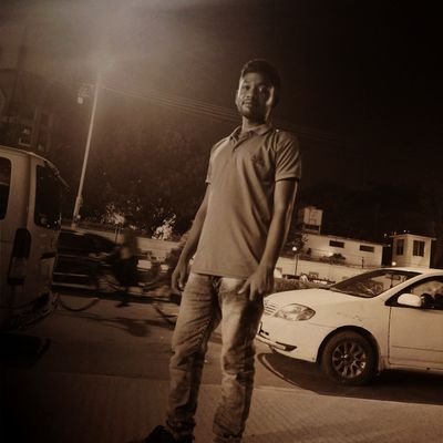 Oztssl2pCqhriOA's profile picture. ..!