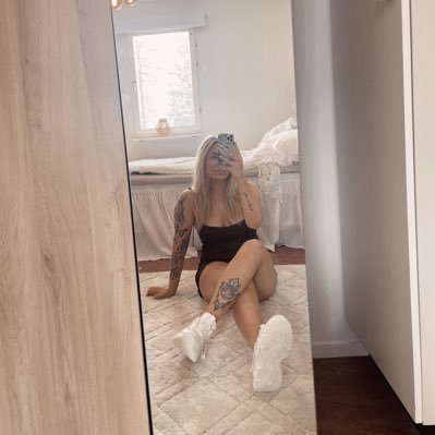 Andrea33769325's profile picture. 23 y/o