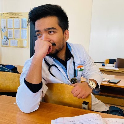❤❤Bong❤❤ 🎂2nd Oct Love to read📕📚 Live to write📓💌 Money lover💰 ☕🚬❤❤❤❤ virgo♍ Karma believer😏 Indian🇮🇳 study medicine📚💉💊@ 🇺🇦 🇬🇪 Georgia